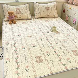 Breathable Latex Icesilk Mattress Protector Slip Proof