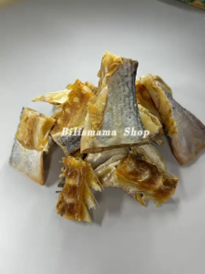 1KG Tulang Ikan Talang Masin Tanjung Dawai Tulang Ikan Masin Talang Ikan Kering Talang Ikan Talang Masam Salted 咸鱼骨