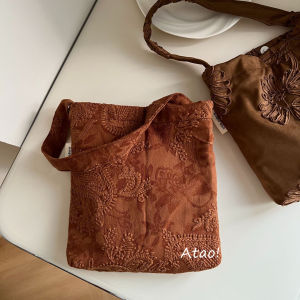 Retro Embroidered Canvas Handbag Womens New Chinese Style Tote Bag Commuter Casual Handheld Bag Soft Magnetic Buckle Closure