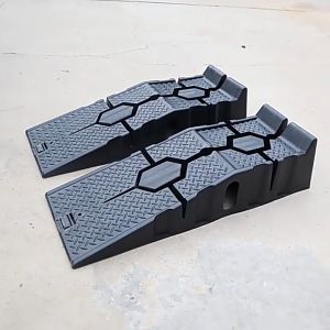 Car Oil Change Bracket & Auto Repair Accessory: Car Ramp Assist