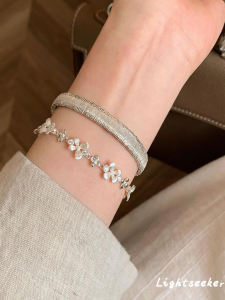 Elegant Floral Diamond Bracelet Womens Style New Chinese Retro Polished Surface Luxury Minimalist High-End Feeling Band Ring