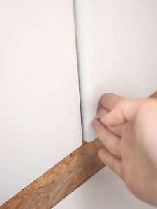 Bộ 2 Chốt Nam Châm Nhấn Mở Cửa Tủ (Kèm Ốc Vít)