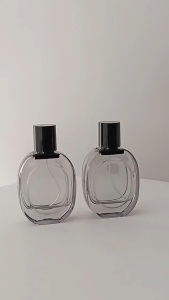 Vỏ rỗng Chai chiết nước hoa 30ml thủy tinh dáng oval vòi phun sương sang trọng