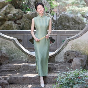 Green Sleeveless Slim Fit Modern Young Qipao