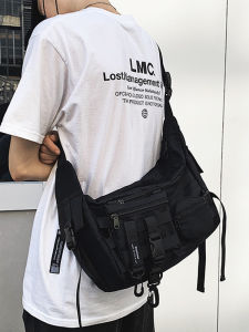 อินเทรนด์สไตล์ Street กระเป๋าสะพายชายผ้าไนลอนเดี่ยวซิปปิดสถานการณ์สบายๆขนาดกลางกระเป๋าเป้สะพายหลังนุ่ม