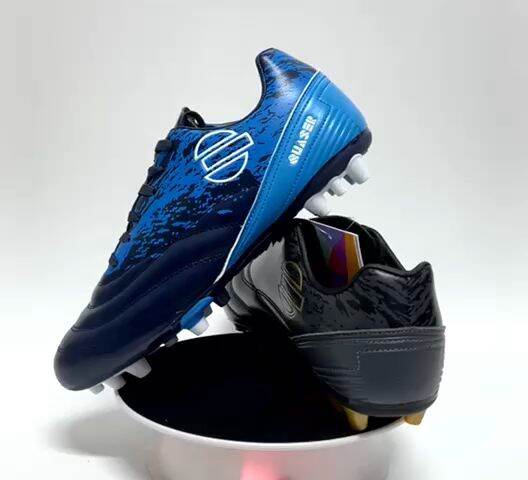 Quasar best sale football boots