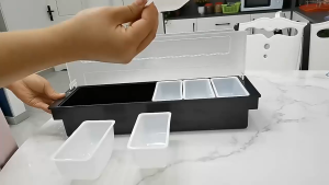 KKBB-ภาชนะใส่เครื่องปรุงที่ทำด้วยน้ำแข็งเย็นแถบถาดแคดดี้สำหรับใช้ในบ้านหรือร้านอาหาร ที่เก็บของในครัว ภาชนะใส่อาหาร ภาชนะใส่เครื่องปรุงน้ำแข็งเย็น ถาดตกแต่ง