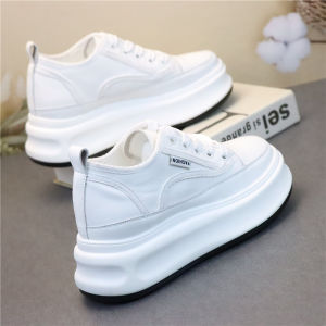 Casual Fashion Oversize Shoes with Super High Heel for Young Women Platform Sneakers with Cross Strap and Muffin Heel Design