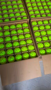 BÓNG PICKLEBALL WIKA W PRO HỘP 3 QUẢ ( ƯU TIÊN SỈ SÂN BÓNG )