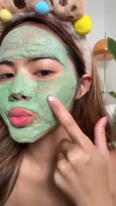 Bloom Beauty มาส์กฟองฟู่ทำความสะอาดผิวหน้า  Radiance Foaming Mask and Soothing Cleansing Foaming Mask 1 ชิ้นมี 15 ซอง