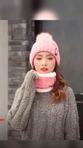 Bộ Nón Len Cục Bông Và Khăn Giữ Ấm Cổ Chữ B Style Hàn Cực Xinh RQN2391 - REQUANE