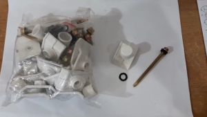 Caping Roof Seal white + baut untuk atap UPVC /20pcs pengencang