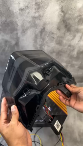 Fullset Stoplamp lazy vario new gen 1 gen 2 RGB Android Vario 2018 2019 2020 2021 2022 2023 2024 2025 125 150 CC PNP paket lengkap PNP stop lamp lazy vario 125 / 150 NEW LED CBS ISS KEYLESS CLICK THAILAND SET LAMPU SEN LAMPU REM STOP BELAKANG RUNNING 210