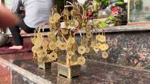 Cây đồng xu bằng đồng cao 14cm và 25cm