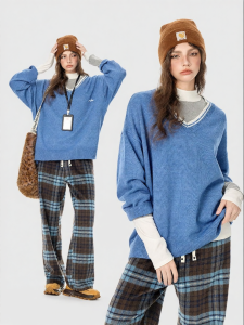 Turn Signal | Colorblock V-neck Thickened Loose Sweater Winter