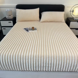 Luxurious Cotton Velvet 360° Bedspread Set with Fitted Sheet & Pillowcases for King Size Bed