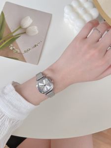 Elegant Minimalist Quartz Womens Watch Fashion Bracelet Alloy Band Square Dial 25mm Diameter 3ATM Waterproof Domestic Brand