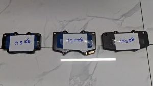 ผ้าเบรค TOYOTA VIGO 4X2 ยกสูง 4X4 ปี 2004 - 2008 ผ้าดิสเบรคหน้า โตโยต้า วีโก้ 4X2 ยกสูง 4X4 พ.ศ. 2547 - 2551 DM - 803