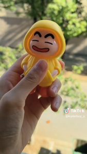 Búp Bê Shin-chan Thay Đổi Khuôn Mặt Có Móc Khóa – Đồ Chơi Trang Điểm Mini Dễ Thương