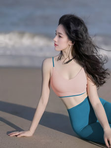 Womens Yoga Fitness Clothes Set 2024 New Style Integrated Professional Pilates Sports Bra with Padded Nylon Fabric Summer Nine Points Pants