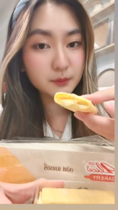 Alices Bakery พายสอดไส้ รสนม Puffy-pie รสนม 1 กล่อง