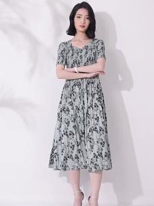 40732 One Size (45-75kg) Printed WomenS Loose Commuting V-Neck Slimming Floral Inner Pleated Dress