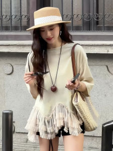 เสื้อยืดแขนสั้นผ้าลูกไม้สไตล์เกาหลีสำหรับผู้หญิงในช่วงฤดูร้อนปี 2025 ดีไซน์ไม่ซ้ำใคร ทรงหลวม สวมใส่สบาย