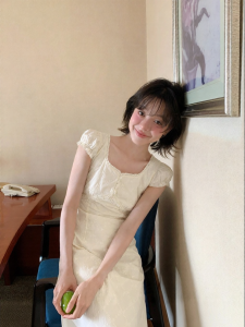 NIHAOKANONG | Đầm Ôm Dáng A-Line Cổ Vuông Tay Ngắn