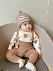 เสื้อผ้าฤดูใบไม้ร่วงและฤดูหนาวสำหรับเด็กทารกแรกเกิดเสื้อไหมพรมลายหมีน้อยน่ารักสำหรับเด็กทารกชายและหญิงเสื้อถักชุดเอี๊ยมกางเกงสไตล์เกาหลีแบบแยกชิ้น