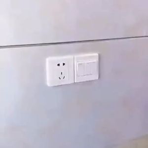 Hộp Nhựa Dán Tường Đựng remote Và Đồ Dùng Đa Năng