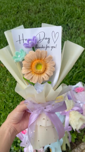 Bó hoa cúc đồng tiền kẽm nhung nhiều màu sắc xinh xắn làm quà tặng vào các dịp lễ