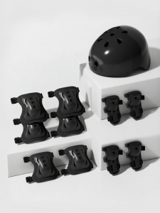 XTEP | Multi-Sport Protection Helmet Set