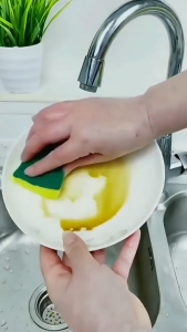 Miếng Rửa Chén Bát Đa Năng Bọt Biển Rửa Chén Bát Bọt Nhiều Không Làm Trầy Xoong Nồi Dễ Sạch Mỡ