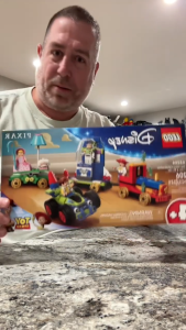 [BrickStory] LEGO Disney and Pixar’s Toy Story Celebration Train & RC Car (43264)(206 Pieces)