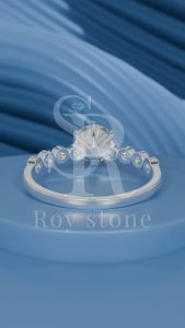 RoyStone - Cincin Wanita Moissanite Sertifikat GRA Original Lapis Emas - Elizabeth Ring