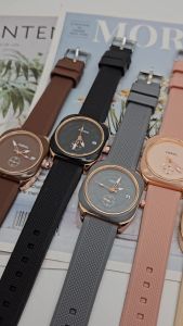 Jam Tangan Wanita Fashion Karet FP02 Analog Tali Warna