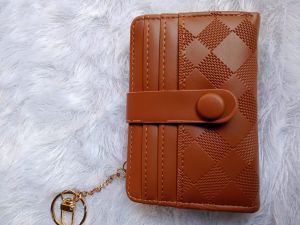 dompet kecil lipat dua kartu motif