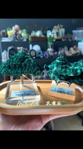 Feather Malachite 💚很疗愈色彩🦚 光感绿🫶🏻 生命气场能量✅ 羽毛孔雀石Malachite 👇跟图里搭配一样,套装✅