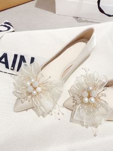 รองเท้าส้นแบนแบบสวมสำหรับผู้หญิงในช่วงฤดูใบไม้ผลิและฤดูใบไม้ร่วง ดีไซน์หวานๆ พร้อมโบว์ผีเสื้อ รองเท้าแต่งงานแบบสวมสบาย