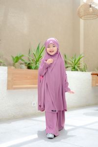 Gamis anak syari FK AZZAHRA SET warna lavender bahan jersey premium untuk usia 2-12thn