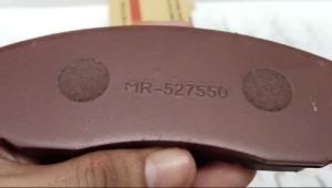 BRAKE PAD L200 SC KAMPAS REM DEPAN STRADA TRITON L200 SINGLE CABIN MR527550