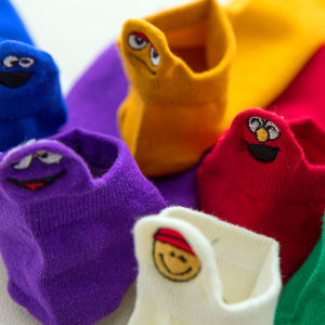 ถุงเท้าผู้หญิงลายการ์ตูนทอปุ่มสุดสร้างสรรค์ ถุงเท้าฤดูใบไม้ผลิและฤดูร้อนแบบบาง ถุงเท้าเรือลำลองสุดน่ารัก