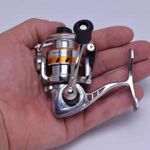 1 pc All Metal Stainless Steel Fishing Reel with a Transmission Ratio of 4.3:1 Lightweight Rotating Reel