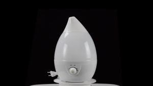 เครื่องพ่นไอน้ำอโรม่า 1 ขวด 3 ลิตร เครื่องพ่นน้ำมันหอมระเหย ควันเยอะ ผ่านสี LED ไฟ 7 ราคาล่าสุด