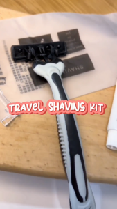 Disposable Hotel Homestay Travel 2 In 1 Shaving Razor Kit Pencukur Misai Individual Packing