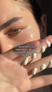 LANBENA กันแดดประสิทธิภาพสูง ครีมกันแดด VC Sunscreen SPF50 SPF50 + +++ รังสียูวี แสงจ้า ต่อต้านริ้วรอย กันแดด