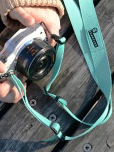 Crumpler Camera Strap Crossbody Micro Four Thirds ลดครึ่งราคา 2 ชิ้น Crumpler แบรนด์ BOM001 สำหรับกล้อง DSLR กล้อง Mirrorless กล้องถ่ายรูป