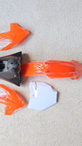 ชุดสีวิบาก ทรงKTM65 เปลือก ถัง เบาะ ชุดเปลือก ทรงKTM SX65 เหมาะสำหรับไปแปลงใส่ KSR KLX 110 KSR MSX ต้องแปลงตัดโครงสร้างจุดยึดใหม่ ชุดสีวิบาก คุณภาพดี