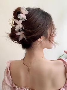 13cm Large Hair Claw For Women Elegant Butterfly Element Hair Gripper Exquisite Silk Flower Hair Clip Fashion Shark Hair Clips
