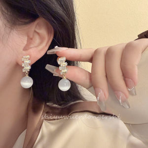 Elegant Fashion Zircon Earrings Holeless Mosquito Coil Tray Ear Clip on Trend Alloy Geometric Shape Womens Jewelry
